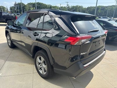 2025 Toyota RAV4 XLE AWD