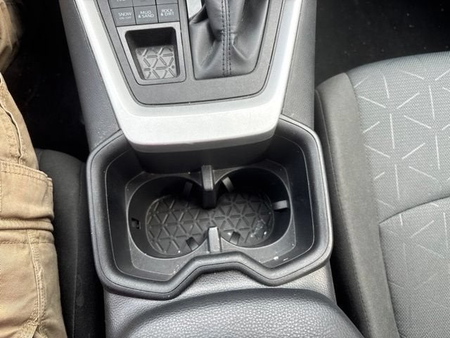 2025 Toyota RAV4 XLE AWD