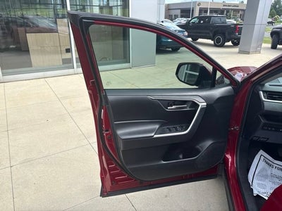 2023 Toyota RAV4 XLE AWD