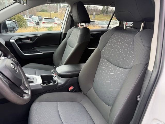 2025 Toyota RAV4 XLE AWD