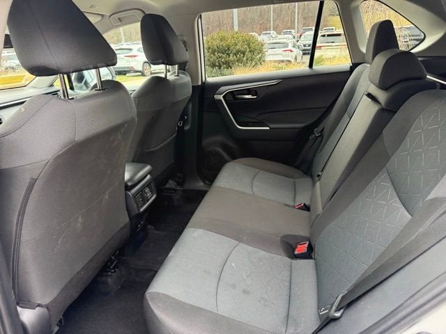 2025 Toyota RAV4 XLE AWD