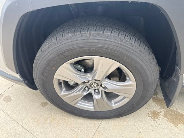 2024 Toyota RAV4 XLE AWD