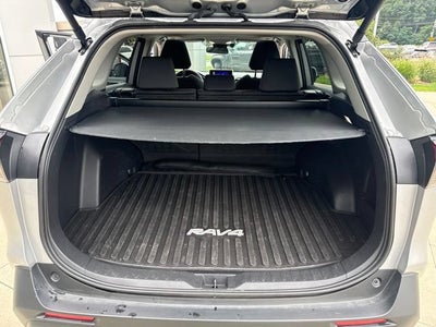 2024 Toyota RAV4 XLE AWD