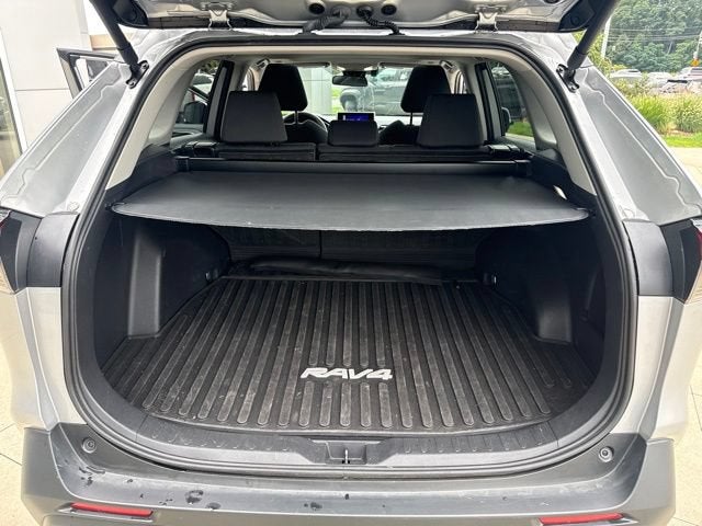 2024 Toyota RAV4 XLE AWD