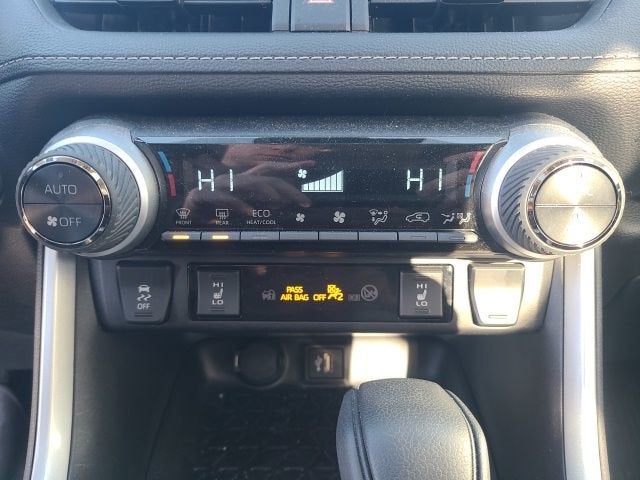 2025 Toyota RAV4 XLE AWD