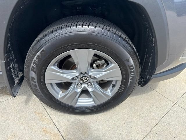 2025 Toyota RAV4 XLE AWD