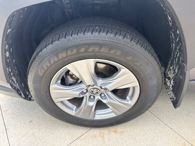 2025 Toyota RAV4 XLE AWD