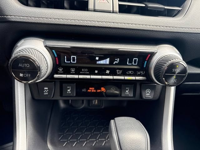 2025 Toyota RAV4 XLE AWD