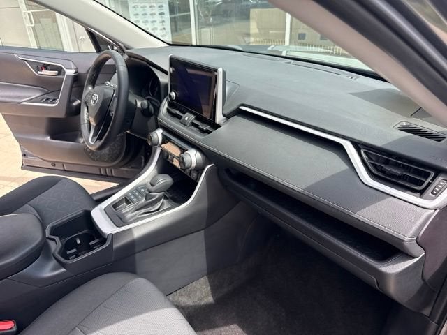 2025 Toyota RAV4 XLE AWD