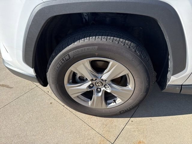 2025 Toyota RAV4 XLE AWD