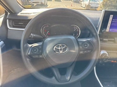 2025 Toyota RAV4 XLE AWD