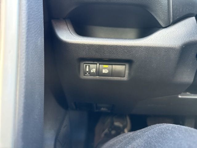 2025 Toyota RAV4 XLE AWD