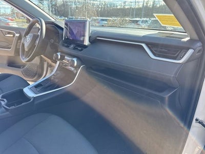 2025 Toyota RAV4 XLE AWD