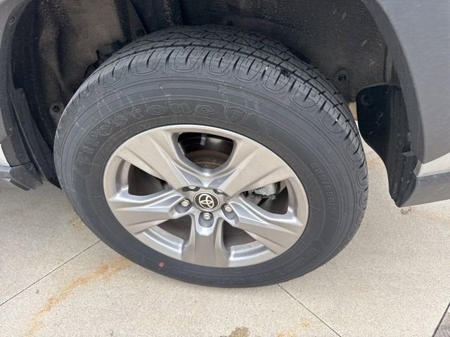 2025 Toyota RAV4 XLE AWD