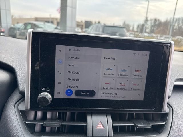 2025 Toyota RAV4 XLE AWD