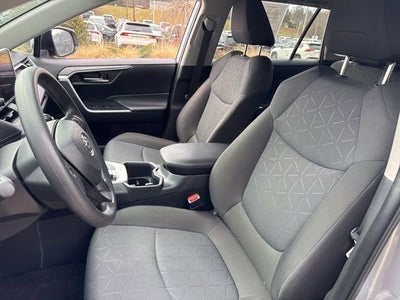 2025 Toyota RAV4 XLE AWD