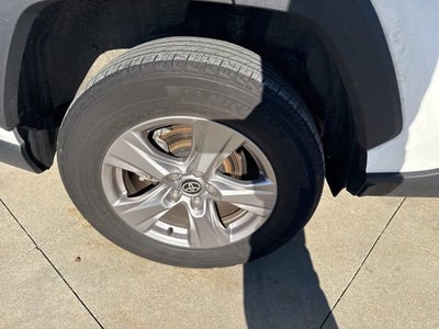 2025 Toyota RAV4 XLE AWD