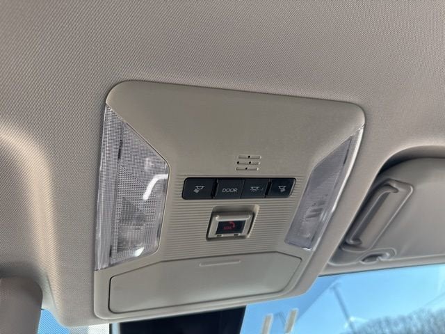 2025 Toyota RAV4 XLE AWD