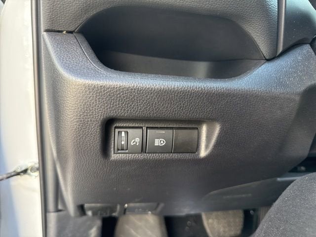 2025 Toyota RAV4 XLE AWD