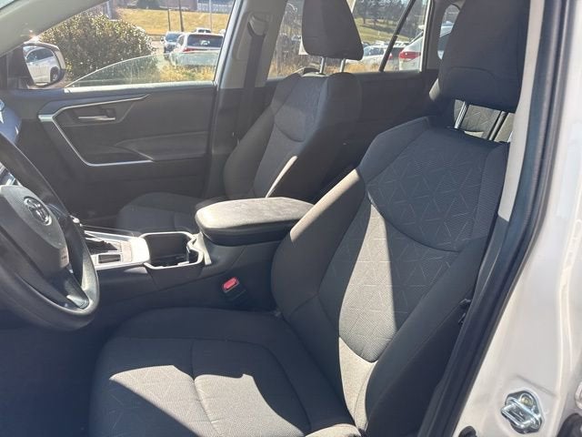 2025 Toyota RAV4 XLE AWD