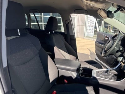 2025 Toyota RAV4 XLE AWD