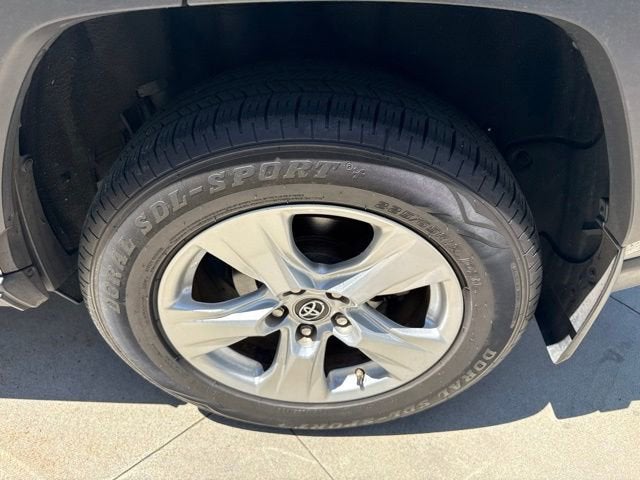 2019 Toyota RAV4 XLE AWD