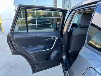 2022 Toyota RAV4 XLE AWD