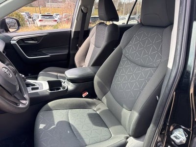 2024 Toyota RAV4 XLE AWD