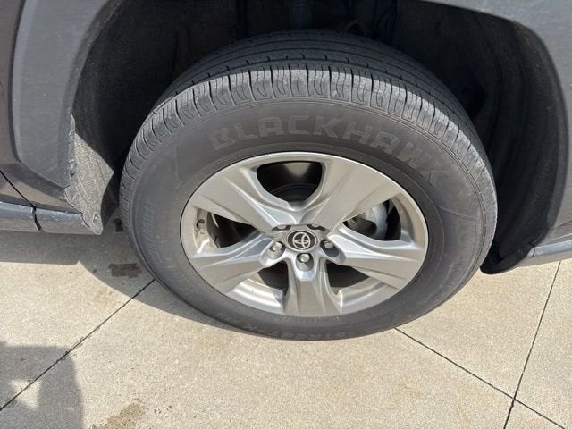 2024 Toyota RAV4 XLE AWD