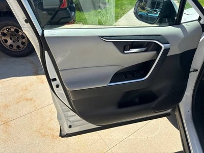 2024 Toyota RAV4 XLE AWD