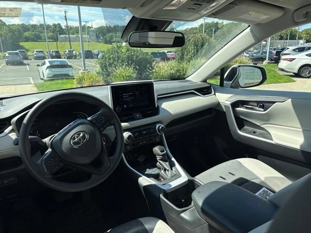 2024 Toyota RAV4 XLE AWD