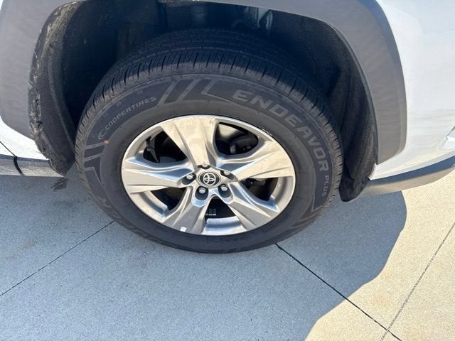 2024 Toyota RAV4 XLE AWD