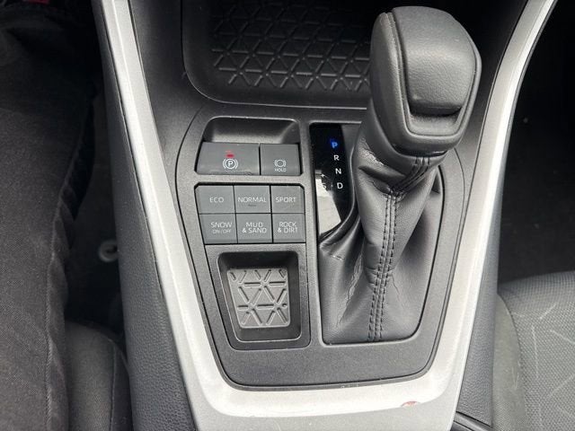 2025 Toyota RAV4 XLE AWD