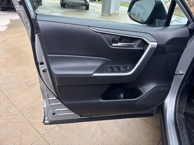 2025 Toyota RAV4 XLE AWD