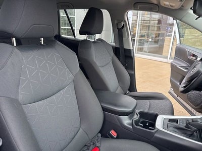 2025 Toyota RAV4 XLE AWD