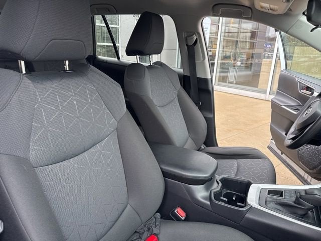 2025 Toyota RAV4 XLE AWD