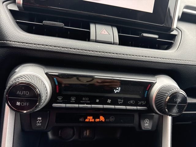 2025 Toyota RAV4 XLE AWD