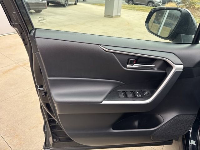 2025 Toyota RAV4 XLE AWD