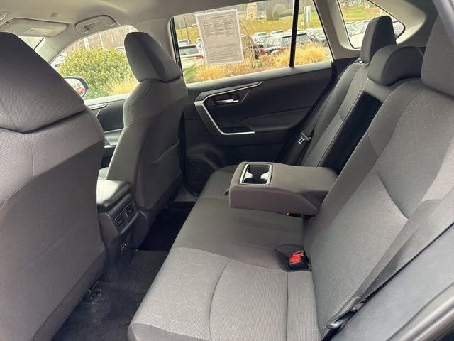 2025 Toyota RAV4 XLE AWD