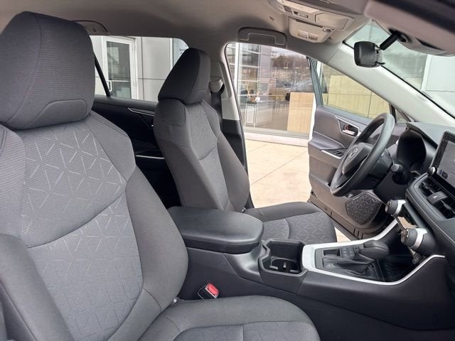 2025 Toyota RAV4 XLE AWD