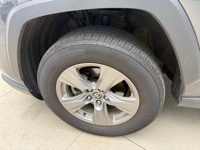 2025 Toyota RAV4 XLE AWD