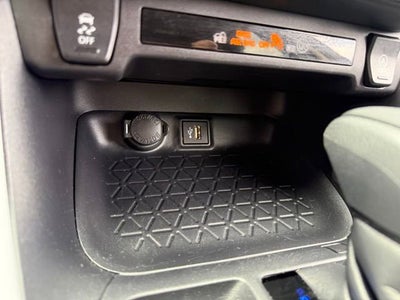 2025 Toyota RAV4 XLE AWD