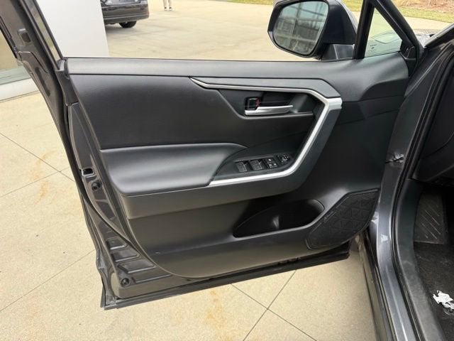 2025 Toyota RAV4 XLE AWD