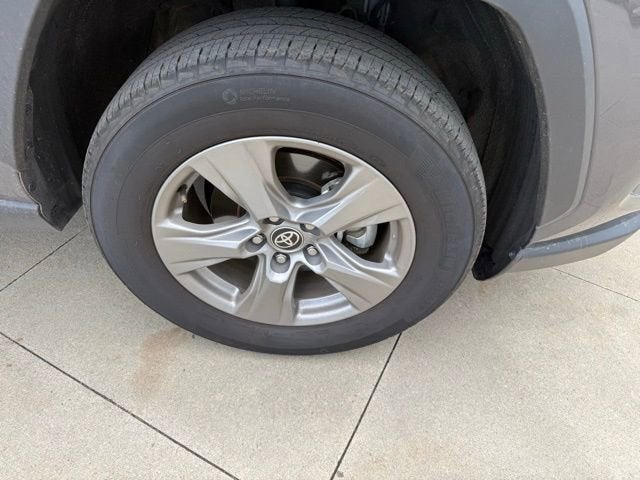 2025 Toyota RAV4 XLE AWD