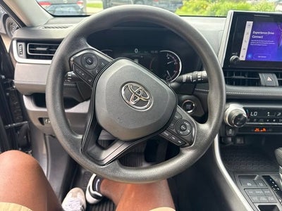 2024 Toyota RAV4 XLE AWD