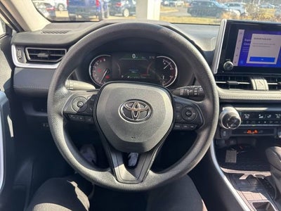 2025 Toyota RAV4 XLE AWD