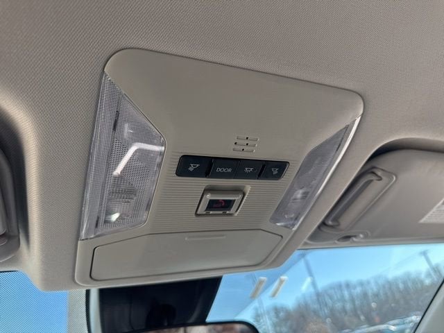 2025 Toyota RAV4 XLE AWD