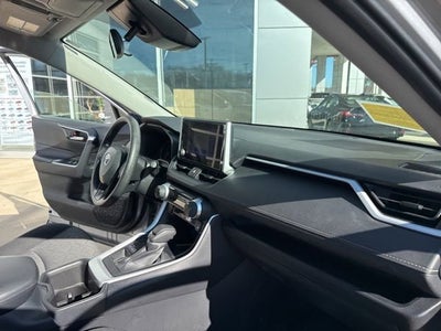 2025 Toyota RAV4 XLE AWD