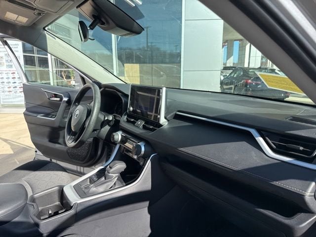 2025 Toyota RAV4 XLE AWD