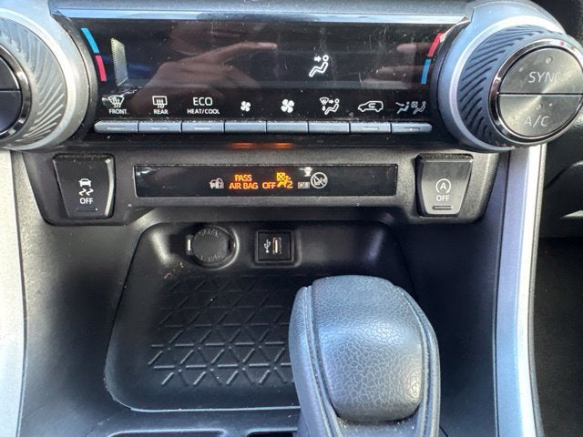 2025 Toyota RAV4 XLE AWD